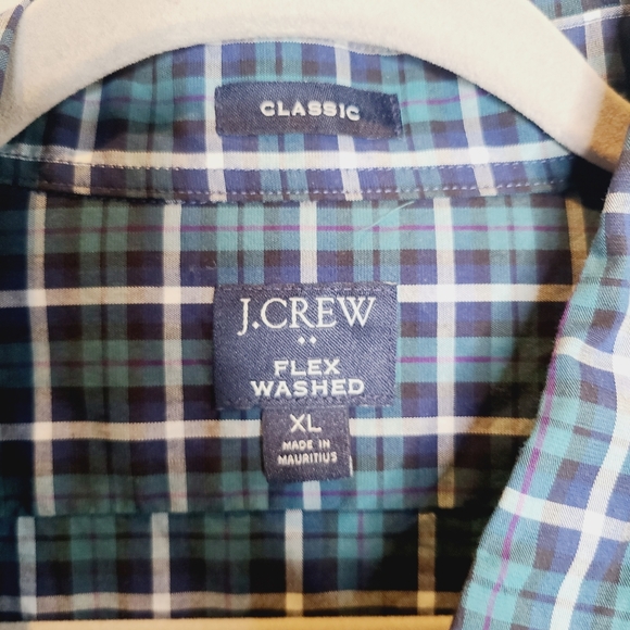 J Crew Flex Washed Classic Plaid Button Down Shirt - Picture 2 of 5